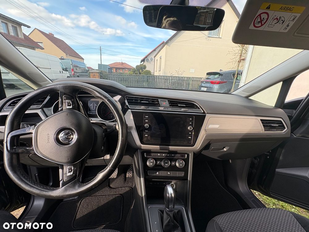 Volkswagen Touran 1.6 TDI SCR (BlueMotion Technology) DSG Comfortline - 5