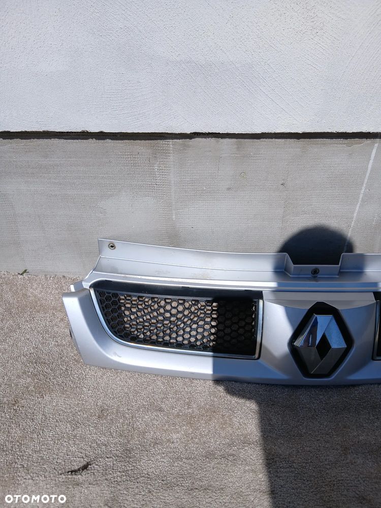 GRILL RENAULT TRAFIC II - 2