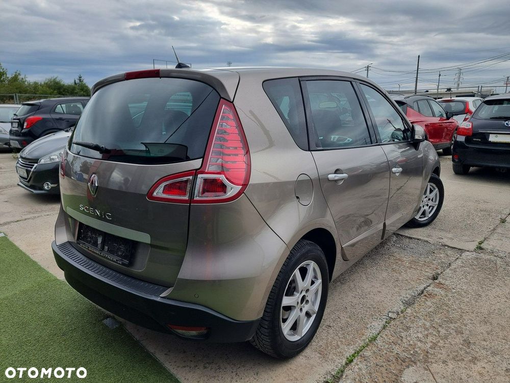 Renault Scenic 2.0 16V Privilege X-Tronic CVT - 5