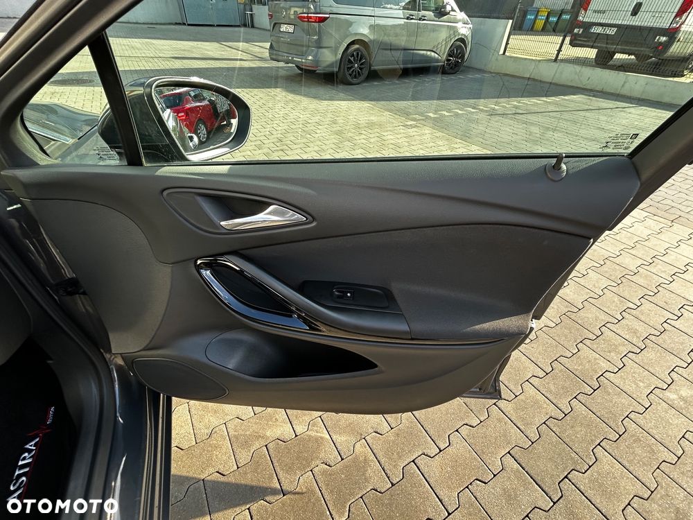 Opel Astra 1.4 T Dynamic - 18