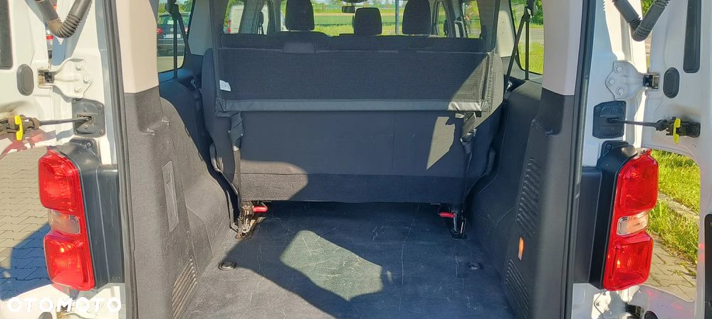 Opel Vivaro - 10
