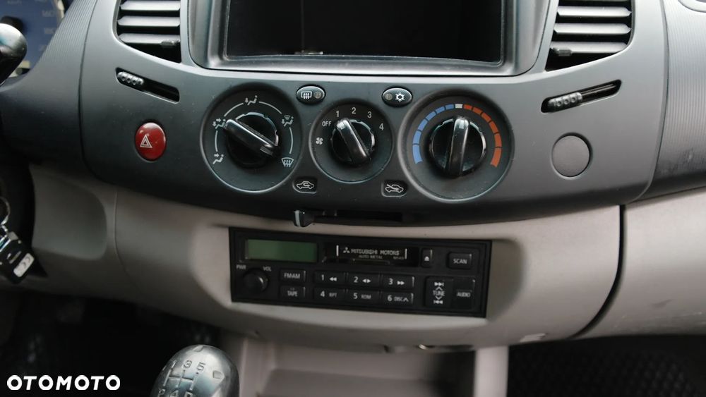 Mitsubishi L200 2.5 DID Invite AC - 16