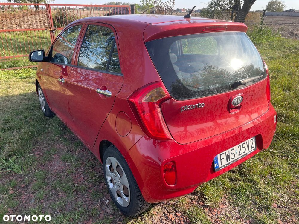 Kia Picanto 2013 photo 2