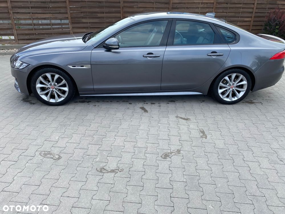 Jaguar XF 2.0 i4D AWD Portfolio - 8