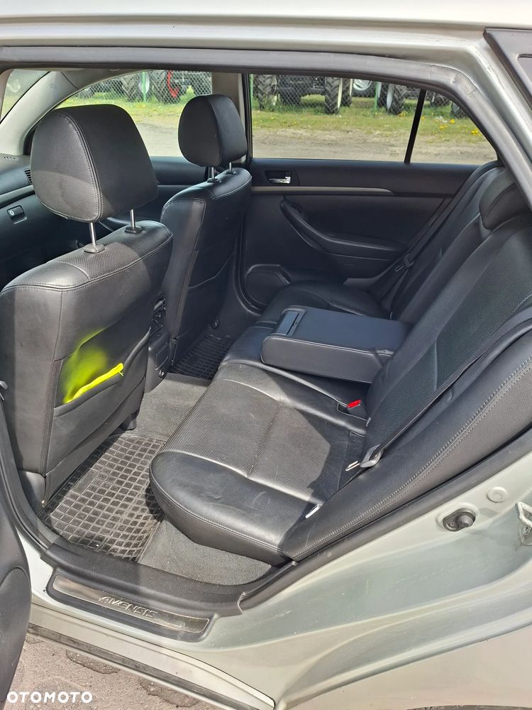 Toyota Avensis 2.2 D-4D Prestige Premium - 4