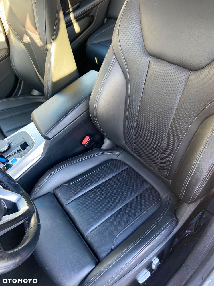 BMW i4 80.7kWh eDrive 40 M Sport - 11