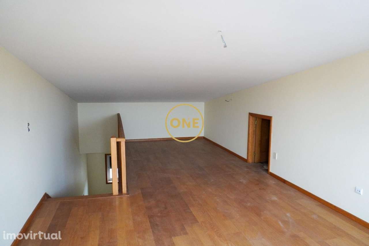 Moradia T3 geminada em Rio Meão - Sta. Maria da Feira  – O início de u - Grande imagem: 3/23