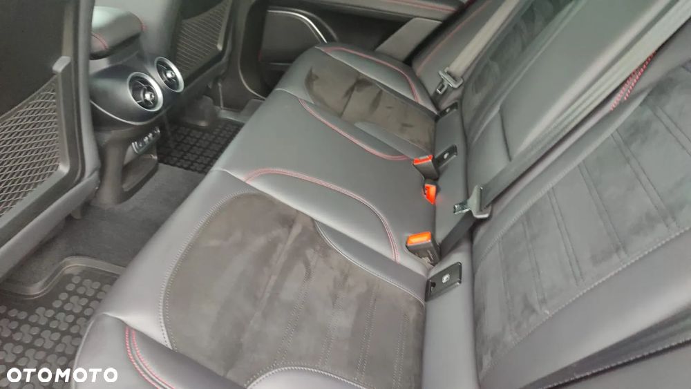 Alfa Romeo Stelvio 2.9 V6 Bi-Turbo Quadrifoglio Q4 - 13