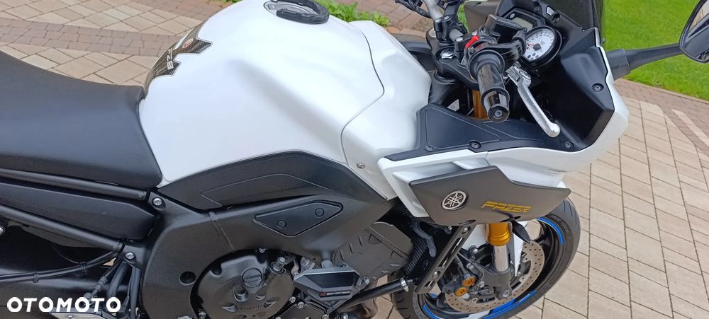 Yamaha FZ8 - 21
