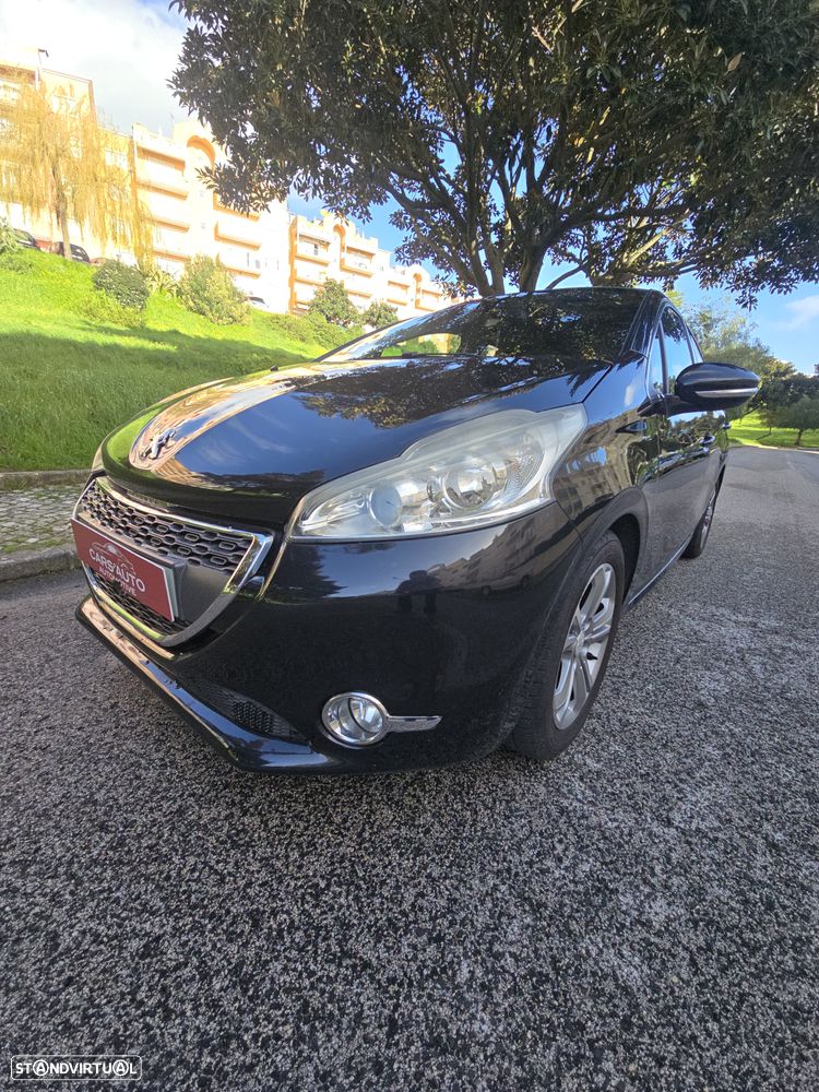 Peugeot 208 1.4 VTi Allure - 29