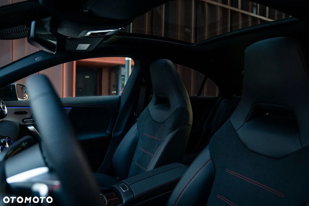 Mercedes-Benz CLA 220 mHEV 4-Matic AMG Line 8G-DCT - 37