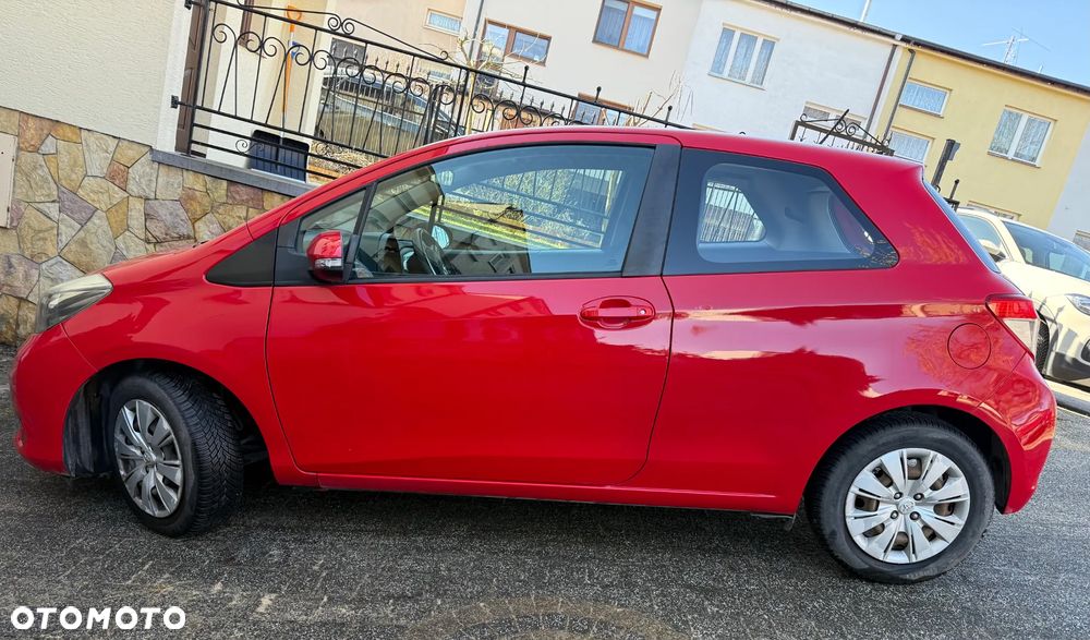 Toyota Yaris 1.0 Luna - 2