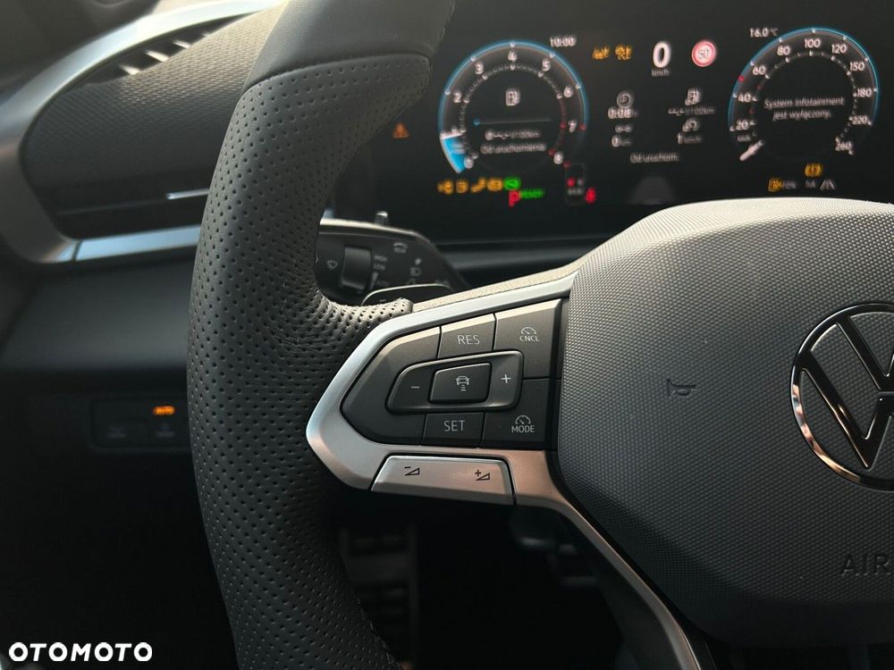 Volkswagen T-Roc - 14