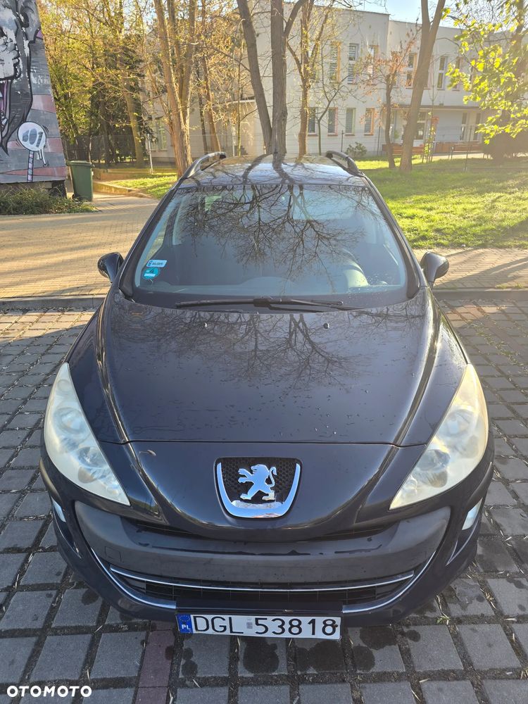 Peugeot 308 - 1