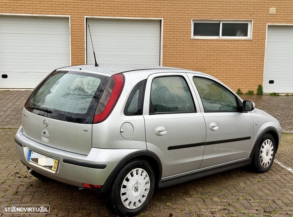 Opel Corsa 1.2 16V Confort - 4