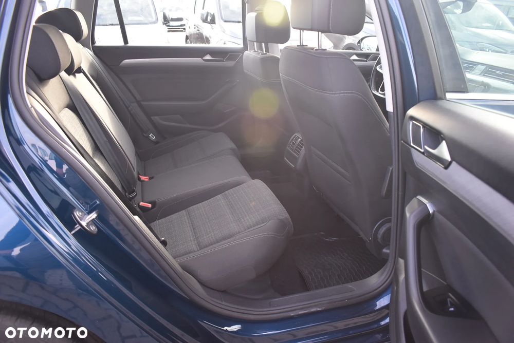Volkswagen Passat 2.0 TDI EVO Business DSG - 15