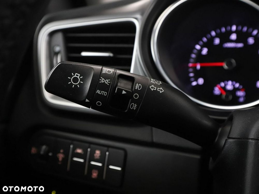 Kia XCeed 1.0 T-GDI M - 31