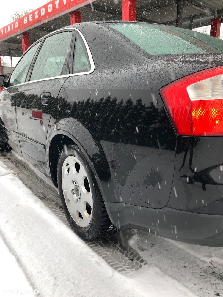 Audi A4 Limousine - 12