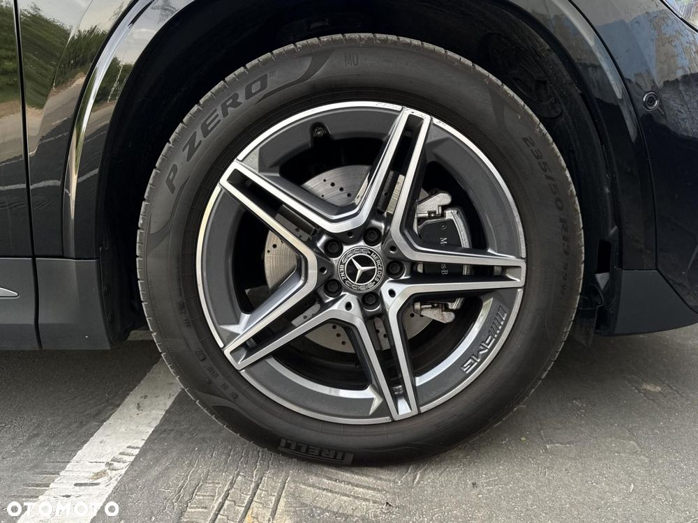 Mercedes-Benz GLA - 20