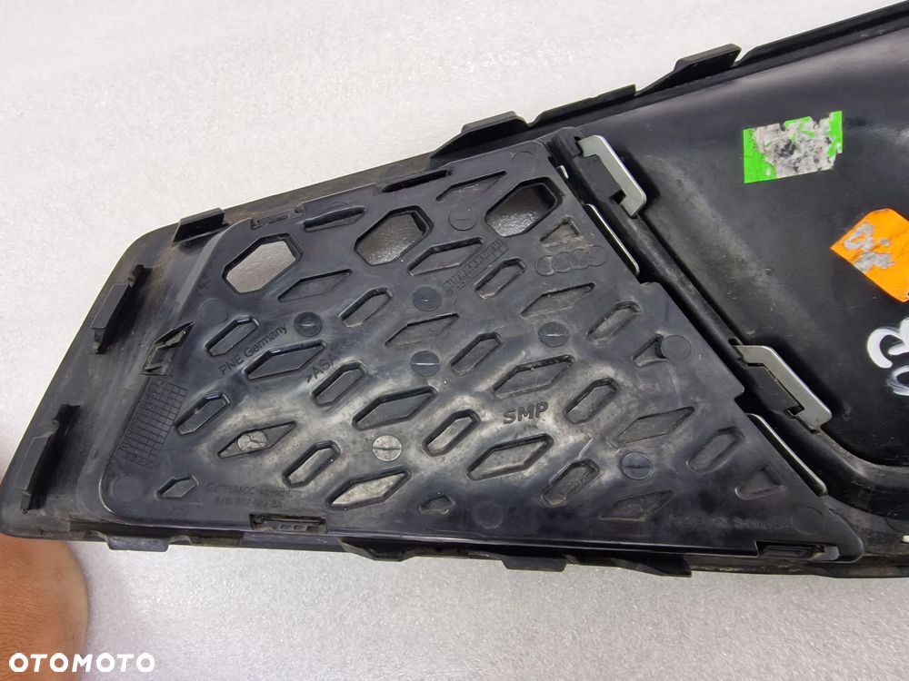 AUDI A4 / S4 B9 LIFT S-LINE COMPETITION 18- LEWA / PRAWA KRATKA BOCZNA ZDERZAKA PRZEDNIEGO PRZÓD , NR 8W0807681BA / 8W0807682BA , NR AUKCJI KB9 - 16