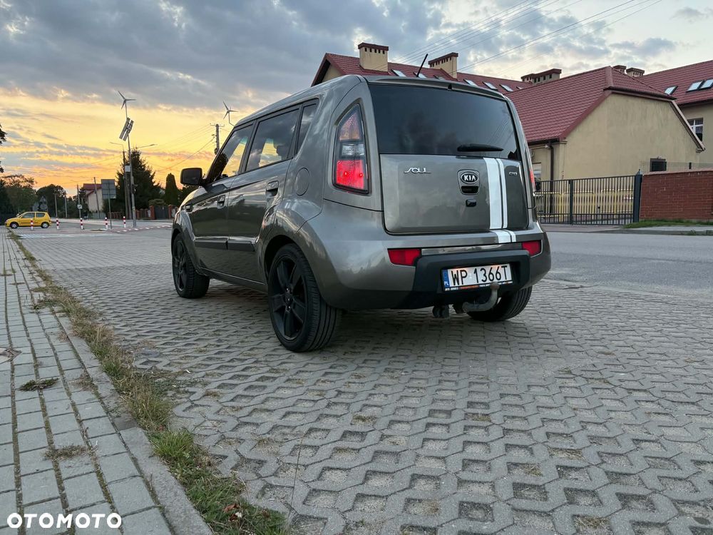 Kia Soul 1.6 CRDI L - 6