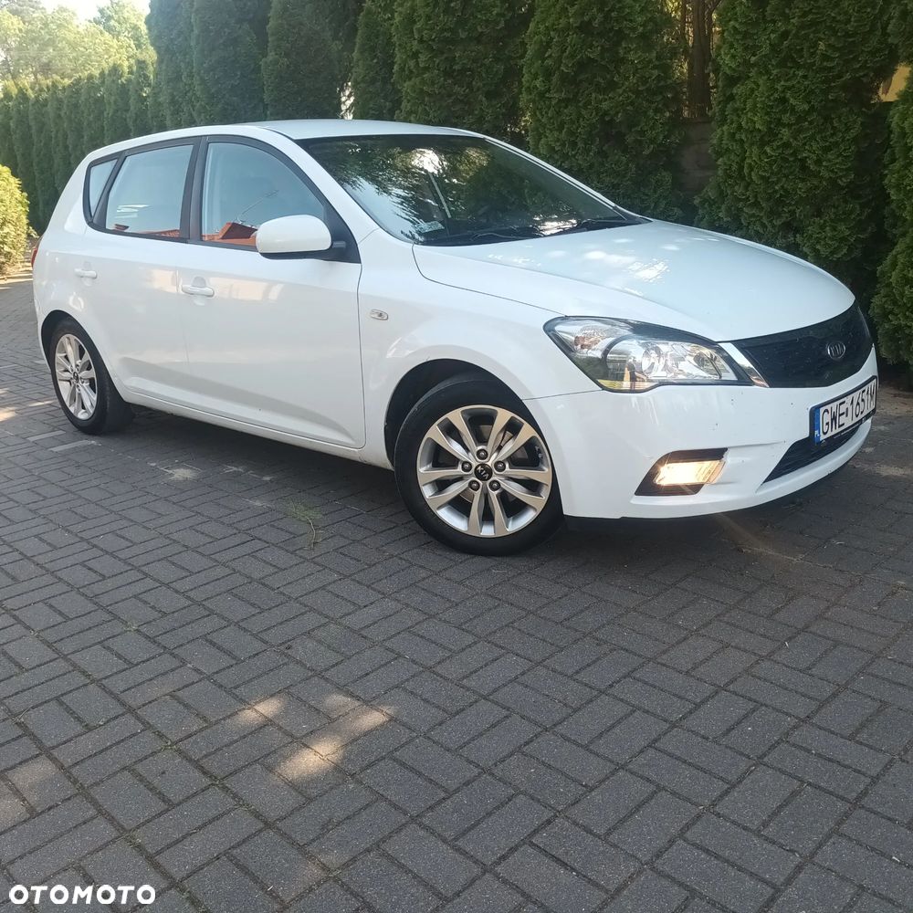 Kia Ceed Cee'd 1.6 Comfort + - 2