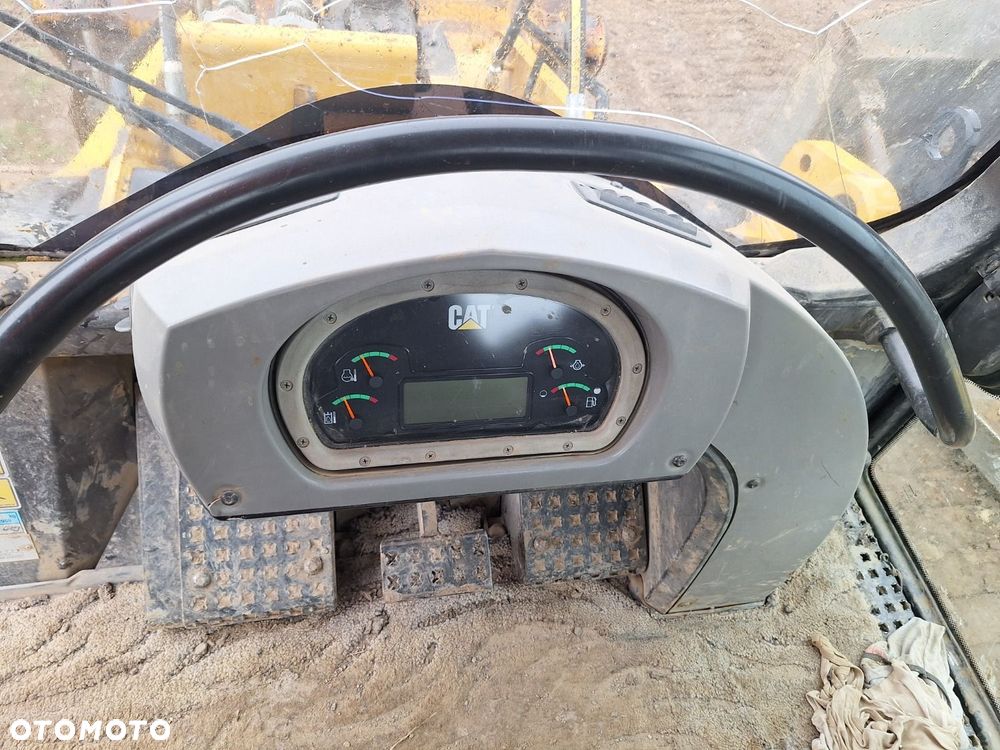 Caterpillar 963 D - 17