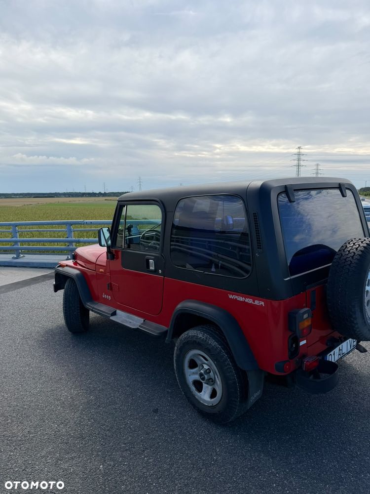 Jeep Wrangler - 6