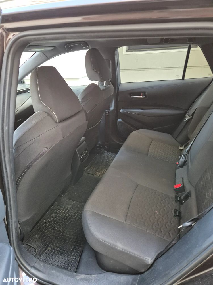Toyota Corolla - 19
