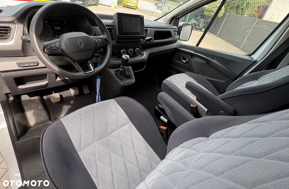 Renault Trafic - 10