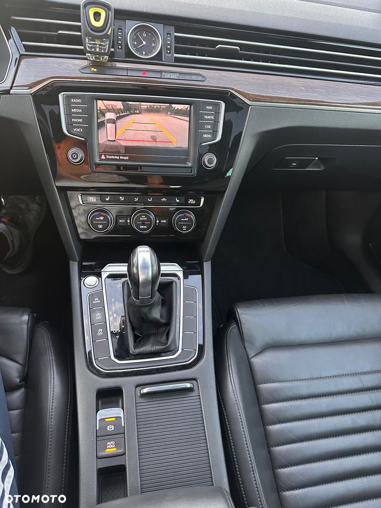 Volkswagen Passat Alltrack 2.0 TDI SCR 4Motion DSG - 23