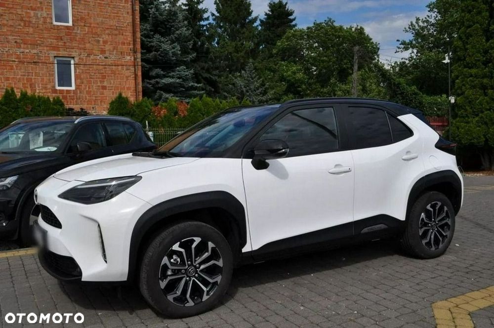 Toyota Yaris - 4