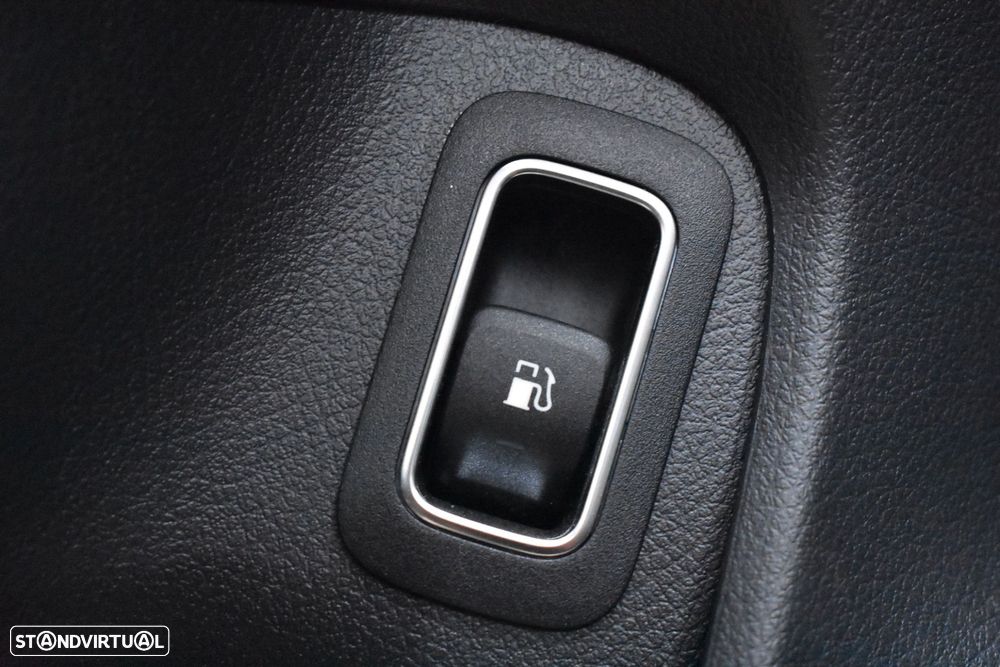 Mercedes-Benz CLA 250 - 48