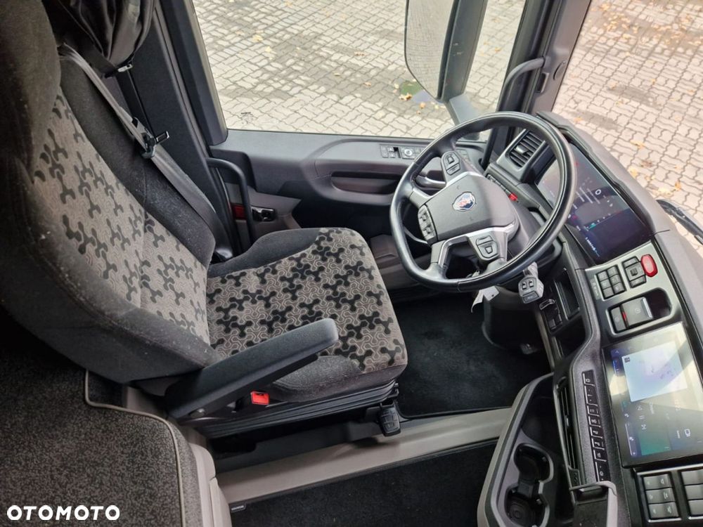 Scania R460A4x2EB Regulowane Siodło - 18