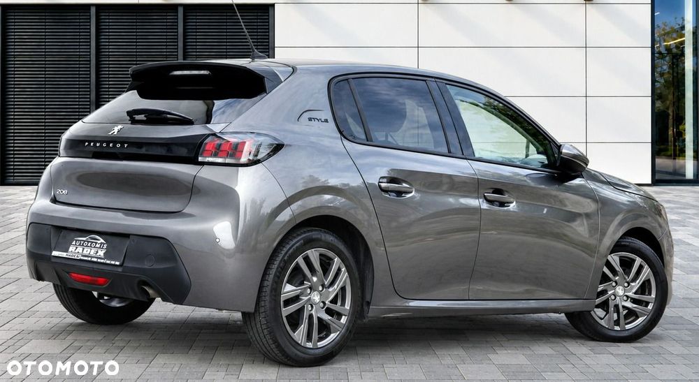 Peugeot 208 - 7