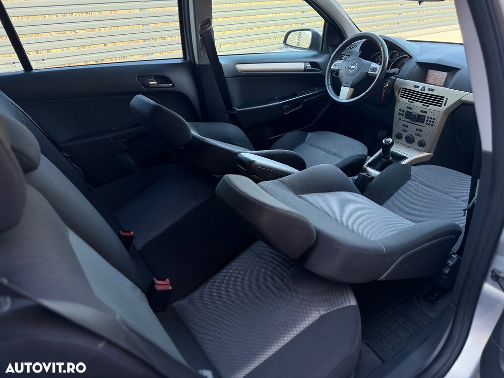 Opel Astra Caravan 1.6 16V Comfort - 5