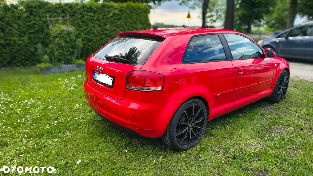 Audi A3 3-drzwiowe 2.0 TDI DPF Ambition S tronic - 4