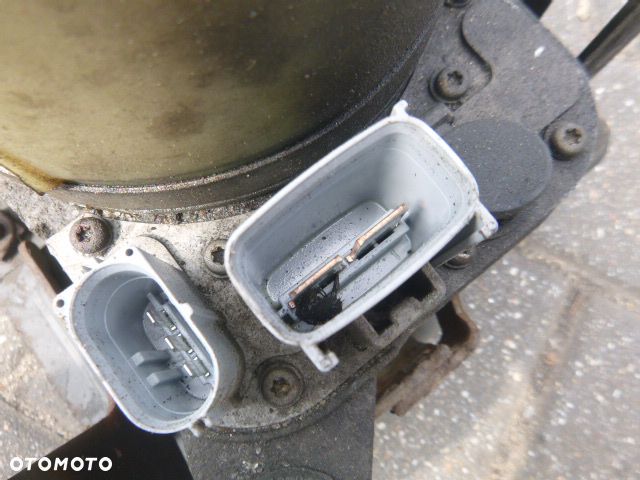 ELEKTRYCZNA POMPA WSPOMAGANIA VOLVO V50 - 5