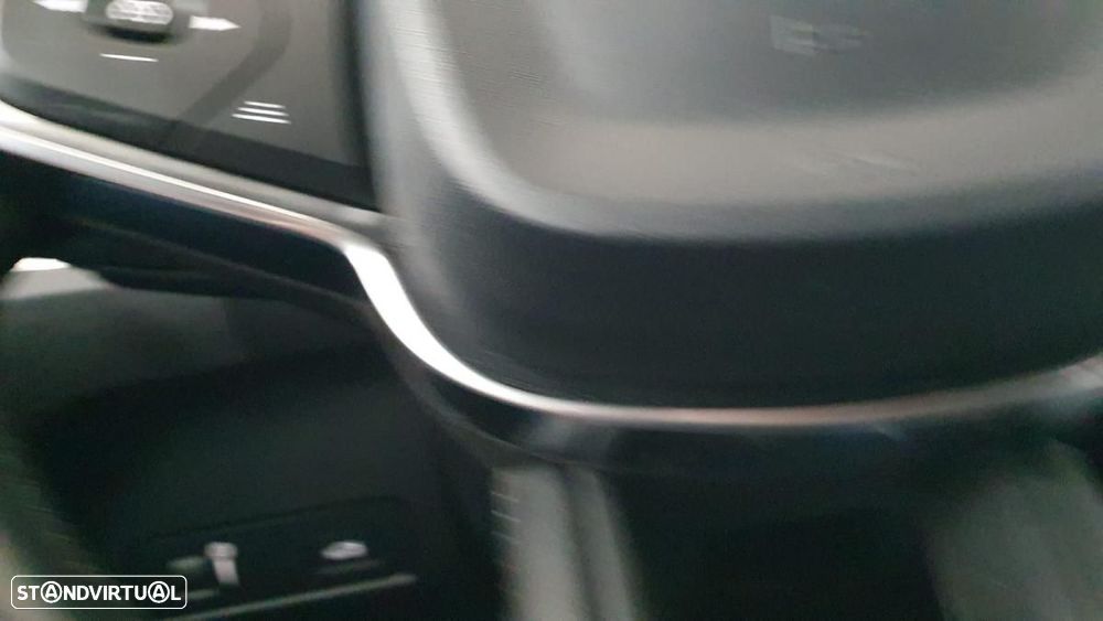 Volvo XC 40 2.0 D3 Momentum Core - 17