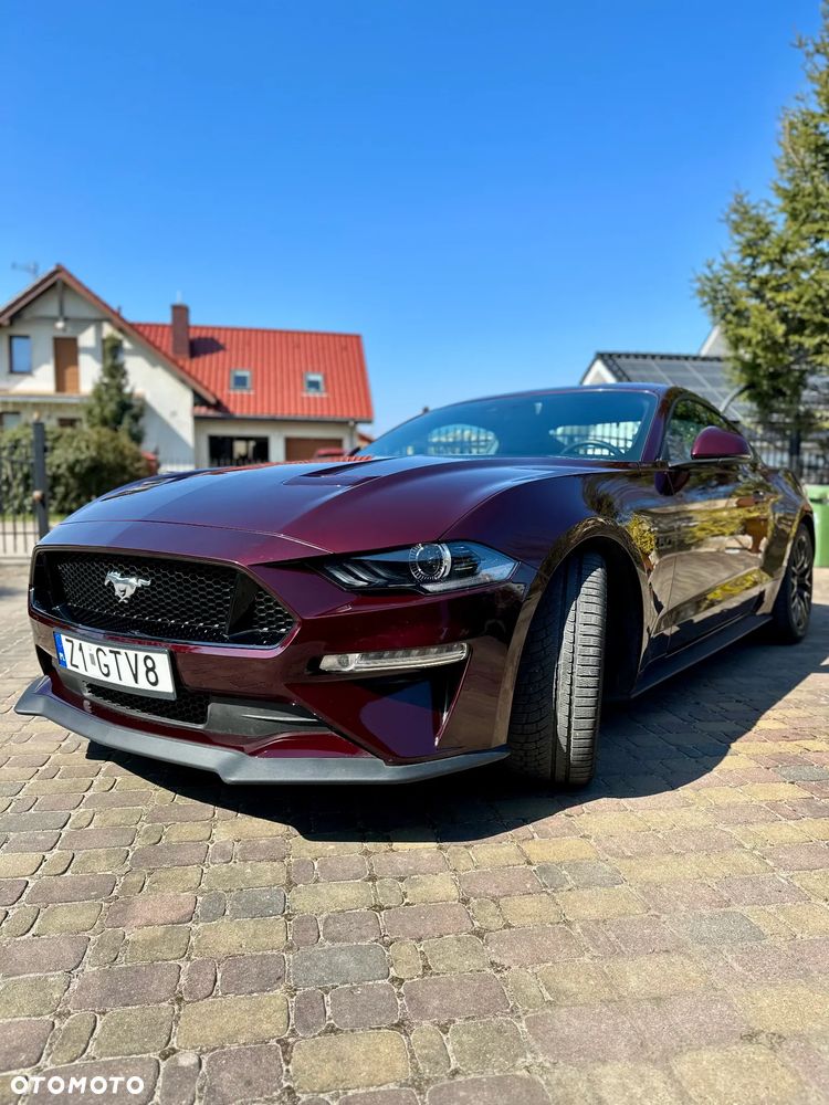 Ford Mustang - 1
