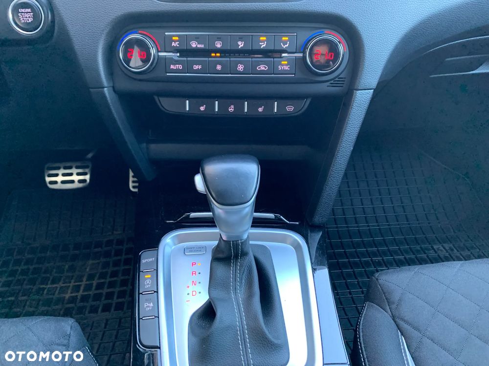 Kia ProCeed - 12