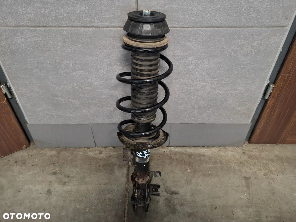 Makperson  amortyzator prawy przód  Suzuki SX4 S-cross 2017 rok 1,4T - 1