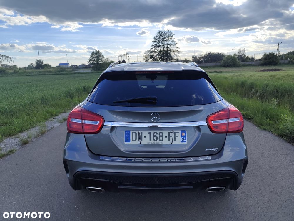 Mercedes-Benz GLA - 5
