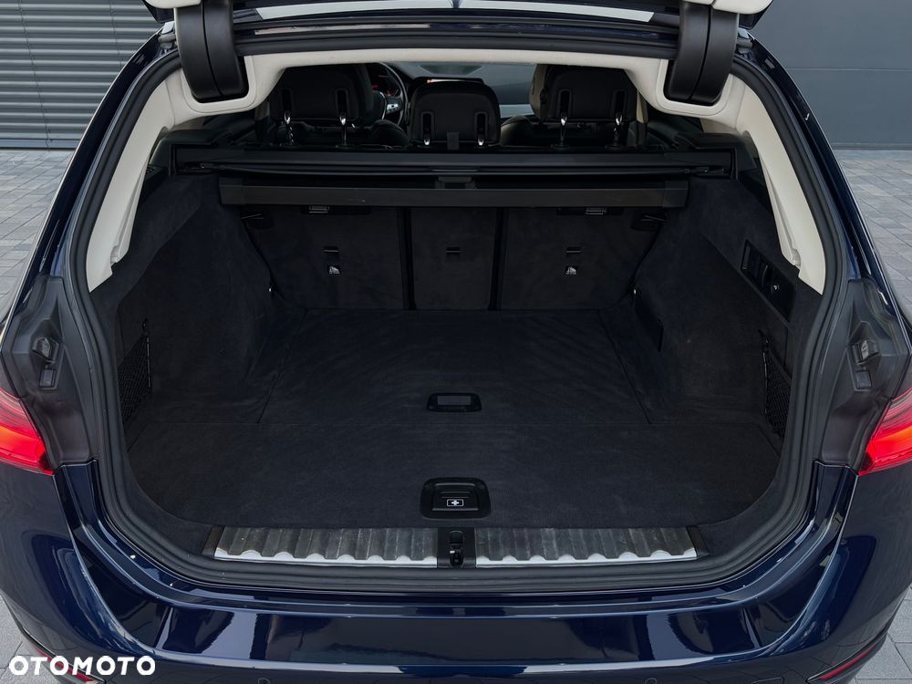 BMW Seria 3 320d xDrive MHEV Advantage - 37