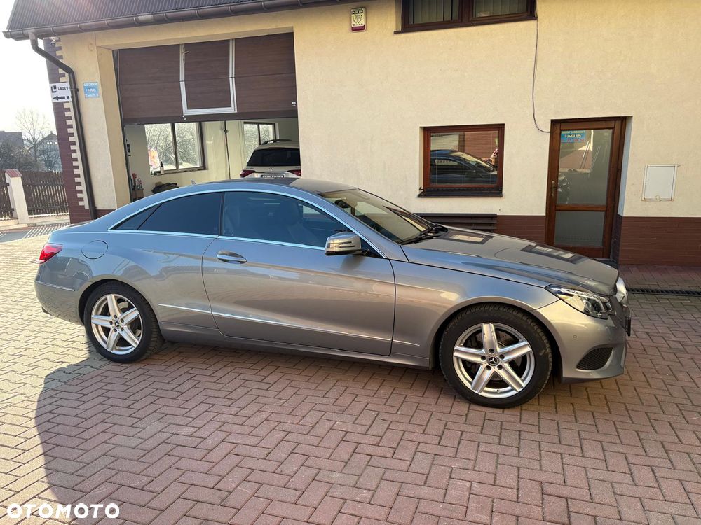 Mercedes-Benz Klasa E 250 7G-TRONIC - 9