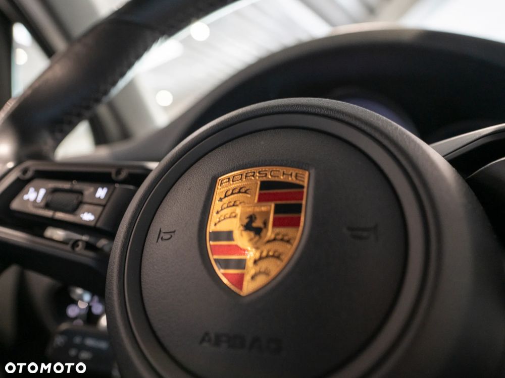 Porsche Macan S - 35
