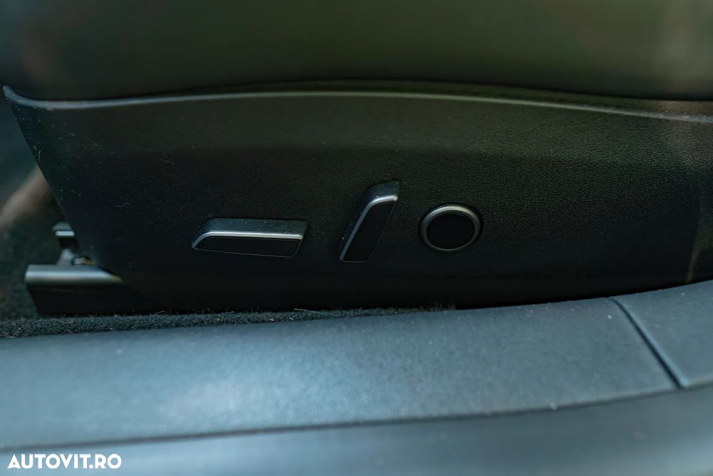 Tesla Model 3 - 20