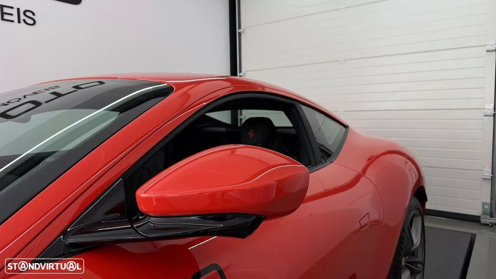 Ferrari Roma 3.9 Twin-Turbo V8 - 12