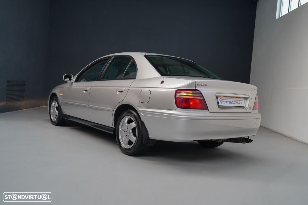 Honda Accord 2.0 ES - 29