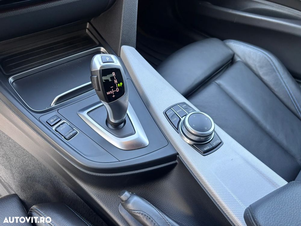 BMW Seria 3 320i Aut. M Sport - 20